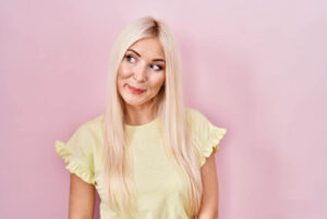 How to Restore Hair After Bleaching and Coloring