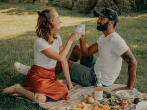 How to Dress for a Date Based on the Venue