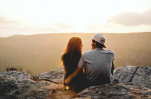 How to Establish and Maintain Healthy Boundaries in Relationships